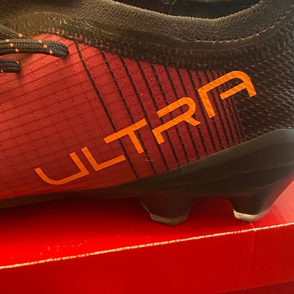 Puma Ultra purple and Black Soccer Cleats main image 12